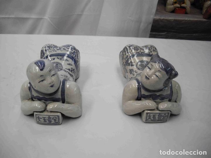 Antig&uuml;edades: ALMOHADA PAREJA AZUL - Foto 1