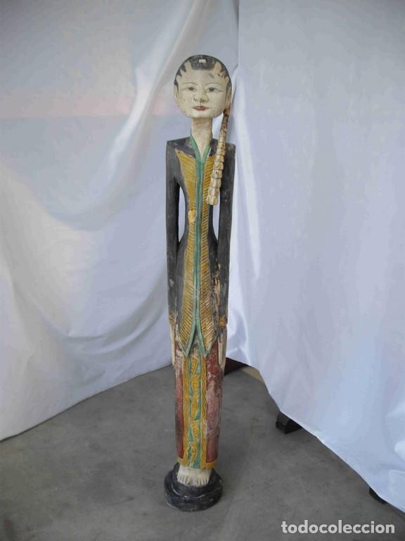 Antig&uuml;edades: MUJER DELGADA MADERA DIADEMA - Foto 1
