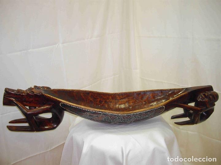 Antig&uuml;edades: CANOA TALLA DOS HOMBRES - Foto 1