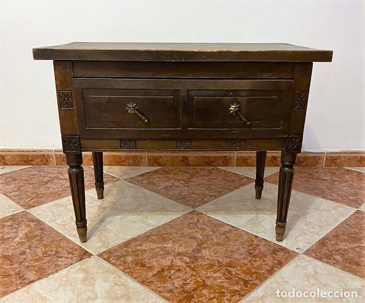 Antig&uuml;edades: MESA AUXILIAR - Foto 1
