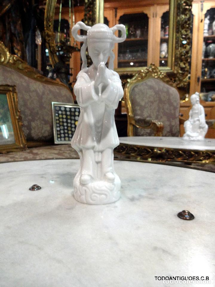 Antig&uuml;edades: figura porcelana - Foto 1