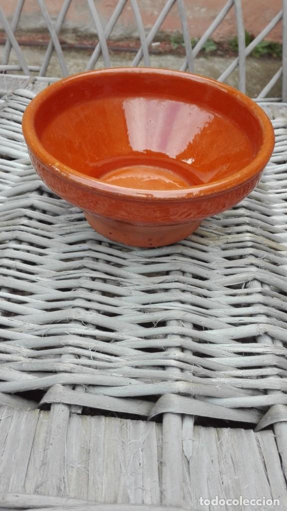 Antig&uuml;edades: Cuenco de barro cocido y vidriado - Foto 1