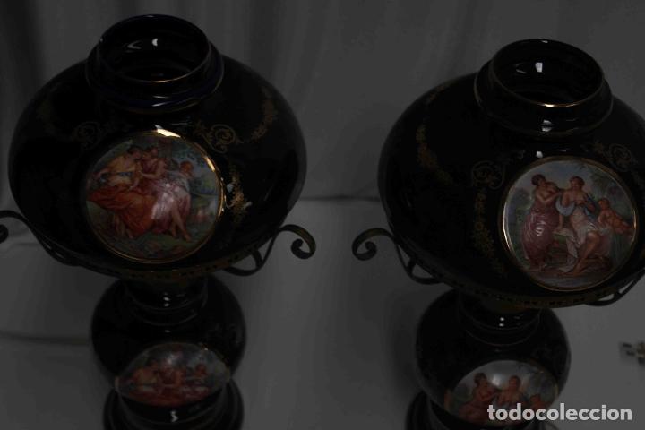 Antig&uuml;edades: PAR LAMPARAS MESA SEVRES - Foto 2