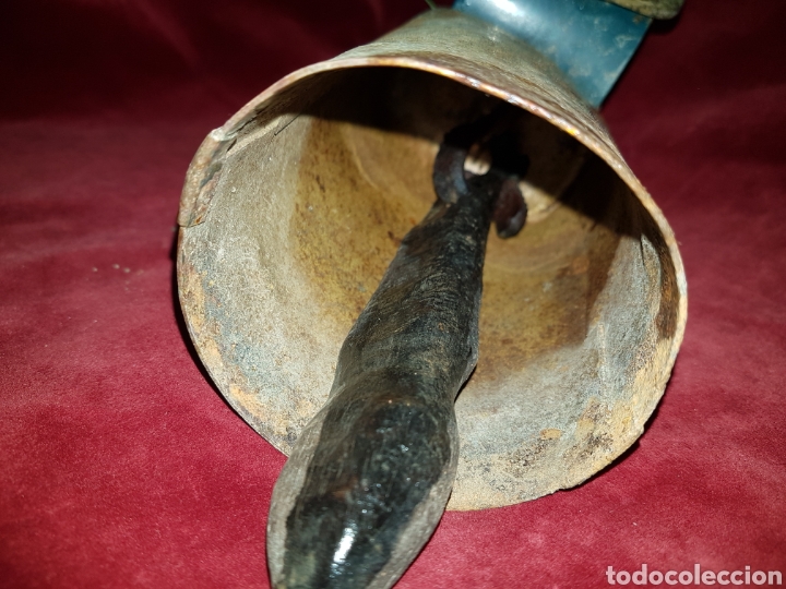 Antig&uuml;edades: Bonito cencerro con hebilla laton y correa - Foto 2