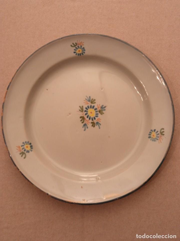 Antig&uuml;edades: Plato de Alcora, serie ramito - Foto 1