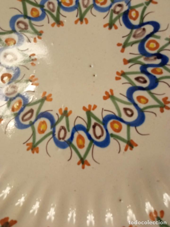 Antig&uuml;edades: Plato de cer&aacute;mica de Manises - Foto 3