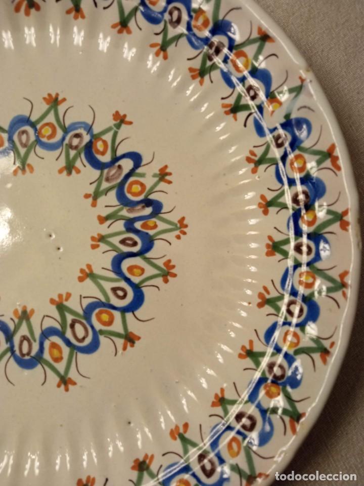 Antig&uuml;edades: Plato de cer&aacute;mica de Manises - Foto 4