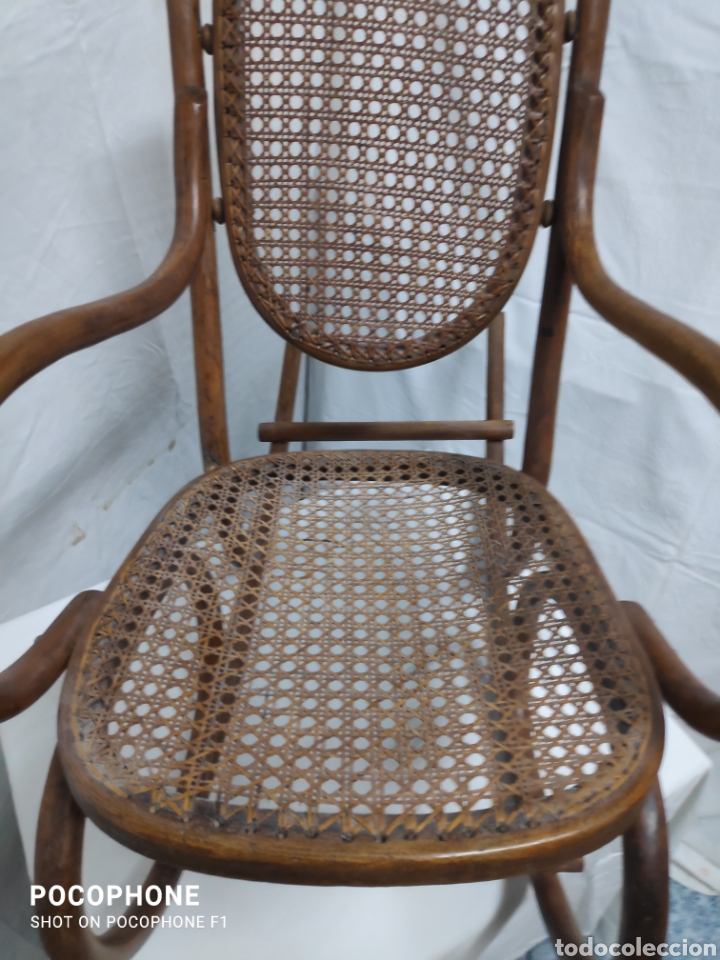 Antig&uuml;edades: Mecedora de thonet - Foto 4