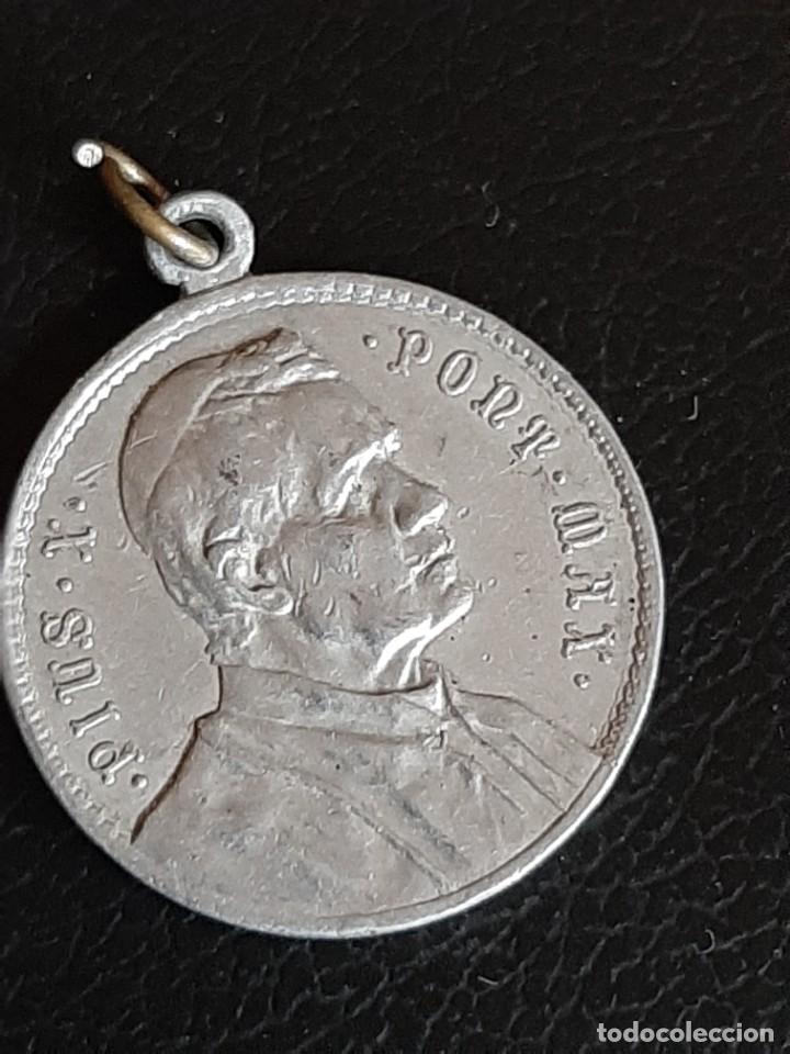 Antig&uuml;edades: Medalla de pio x - Foto 1