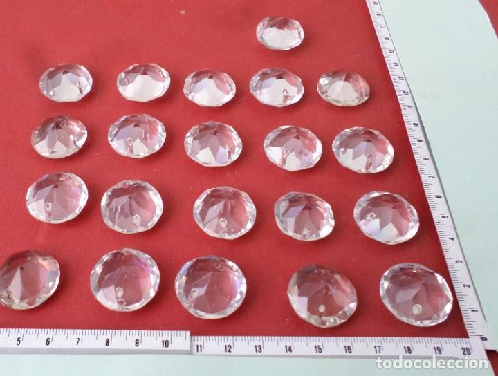 Antig&uuml;edades: 21 piezas de cristal - Foto 2