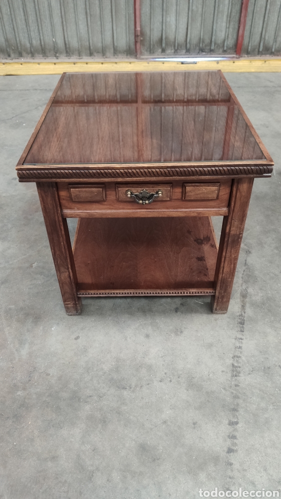 Antig&uuml;edades: MESITAS DE MADERA CON CRISTAL - Foto 4