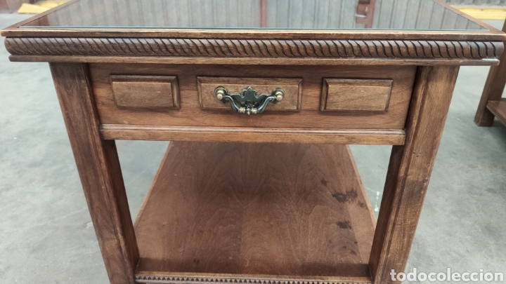 Antig&uuml;edades: MESITAS DE MADERA CON CRISTAL - Foto 5