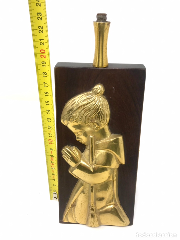 Antig&uuml;edades: Pie de l&aacute;mpara madera y bronce - Foto 3