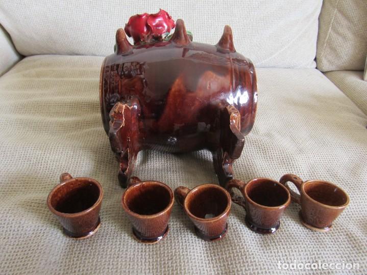 Antig&uuml;edades: Barril de Barro / Arcilla con 5 tazas - Foto 7