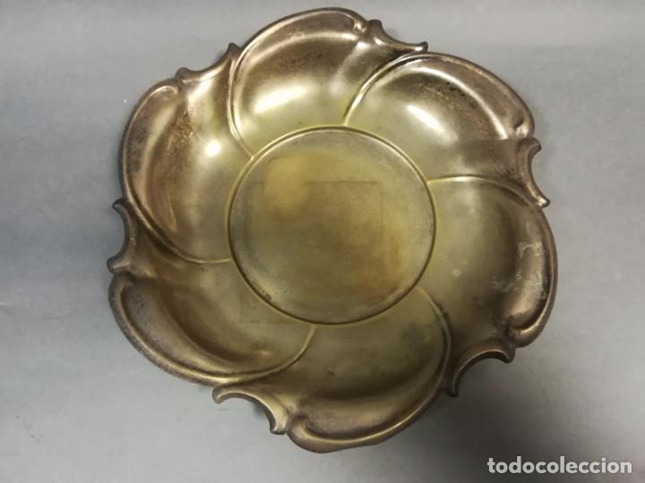 Antig&uuml;edades: FRUTERO CENTRO MESA METALICO - Foto 2