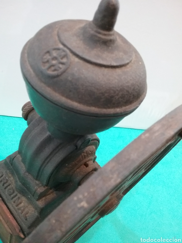 Antig&uuml;edades: Molinillo de caf&eacute; rueda lateral marca JMF. Espa&ntilde;a - Foto 2