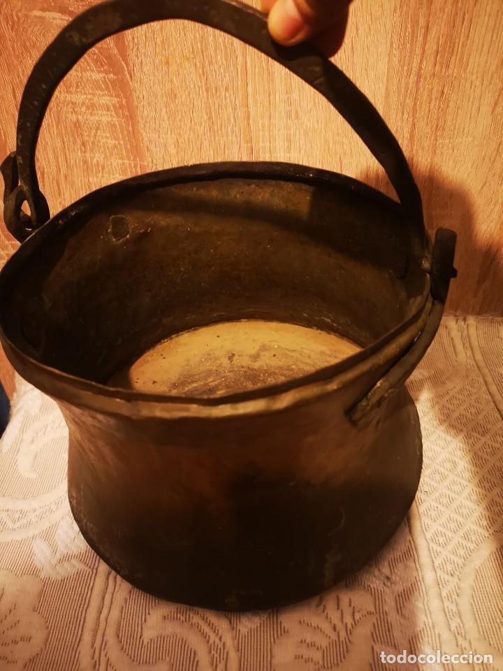 Antig&uuml;edades: Caldero de cobre antig&uuml;o - Foto 1