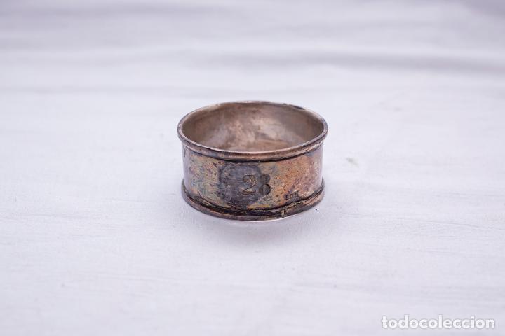 Antiques: servilletero