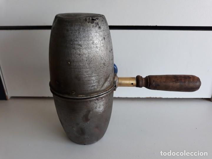 Antig&uuml;edades: Cafetera rusa mango madera - Foto 1