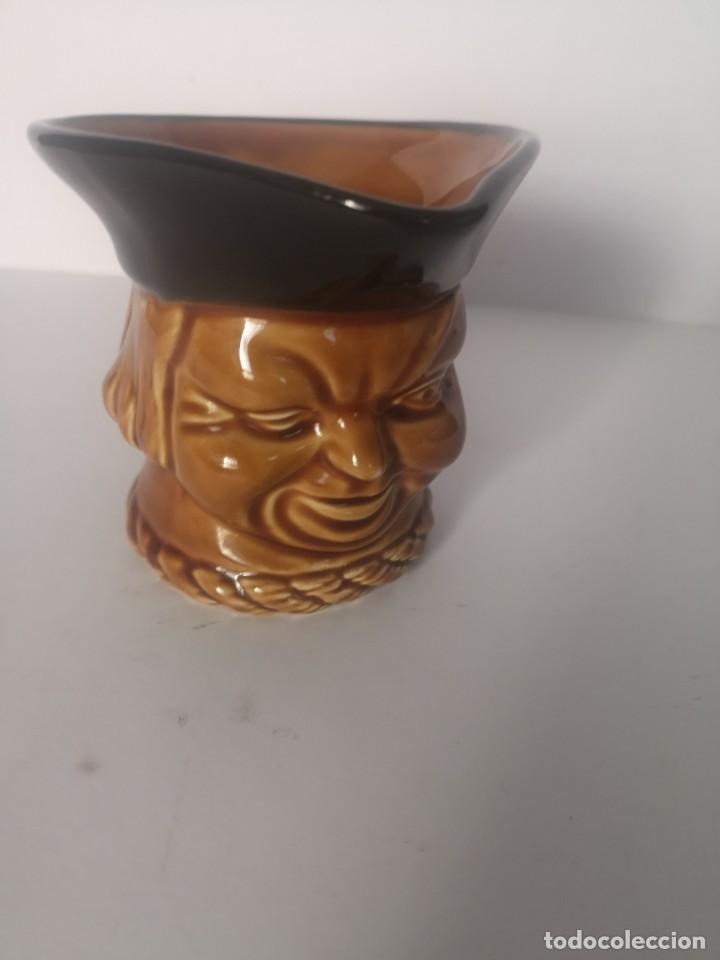 Antig&uuml;edades: Jarrita de porcelana - Foto 1