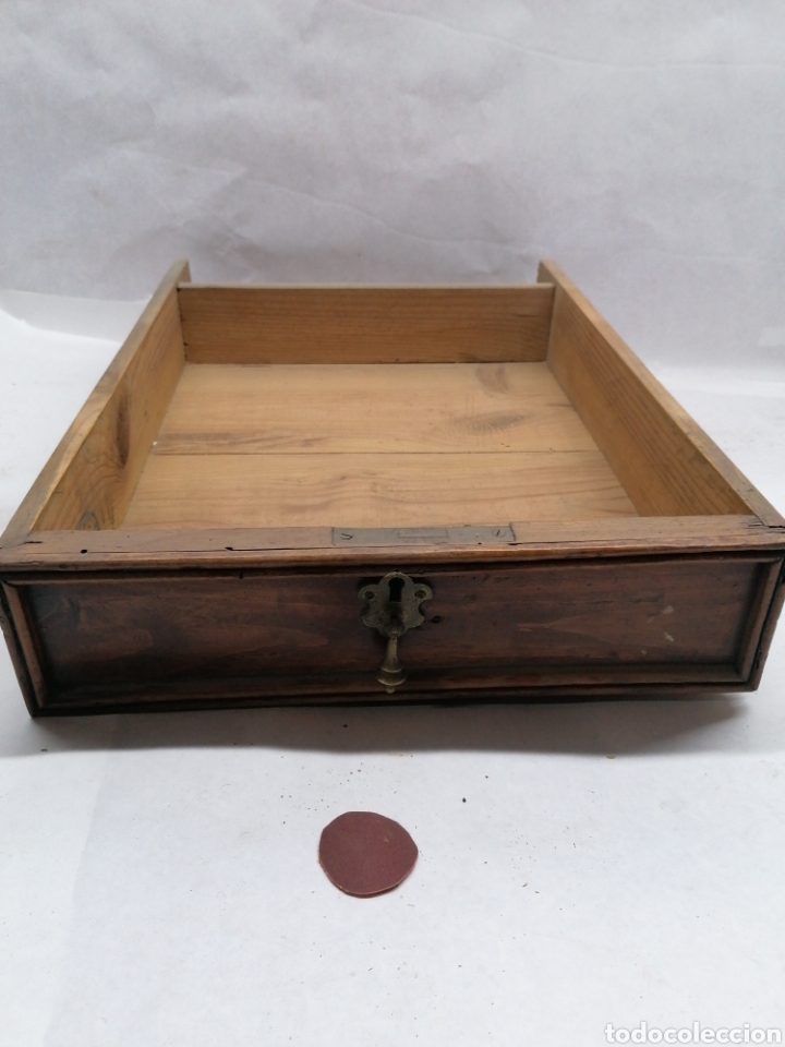 Antig&uuml;edades: Caj&oacute;n de mesa - Foto 1
