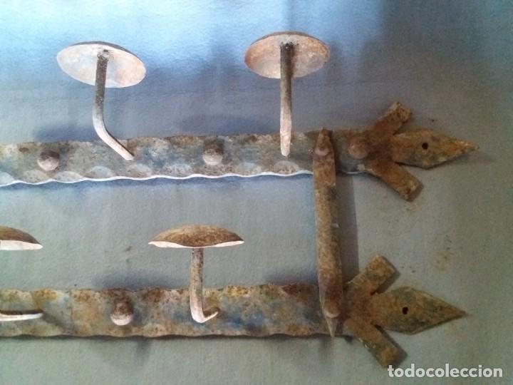 Antig&uuml;edades: PERCHA DE FORJA RUSTICA - Foto 4