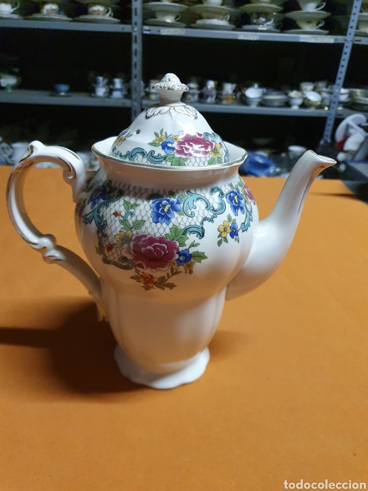 Antig&uuml;edades: Cafetera Porcelana - Foto 1