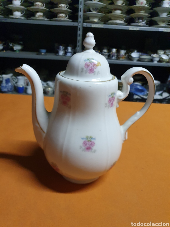 Antig&uuml;edades: Cafetera Porcelana - Foto 1