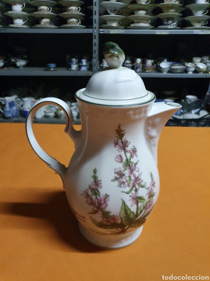 Antig&uuml;edades: Cafetera Porcelana - Foto 1