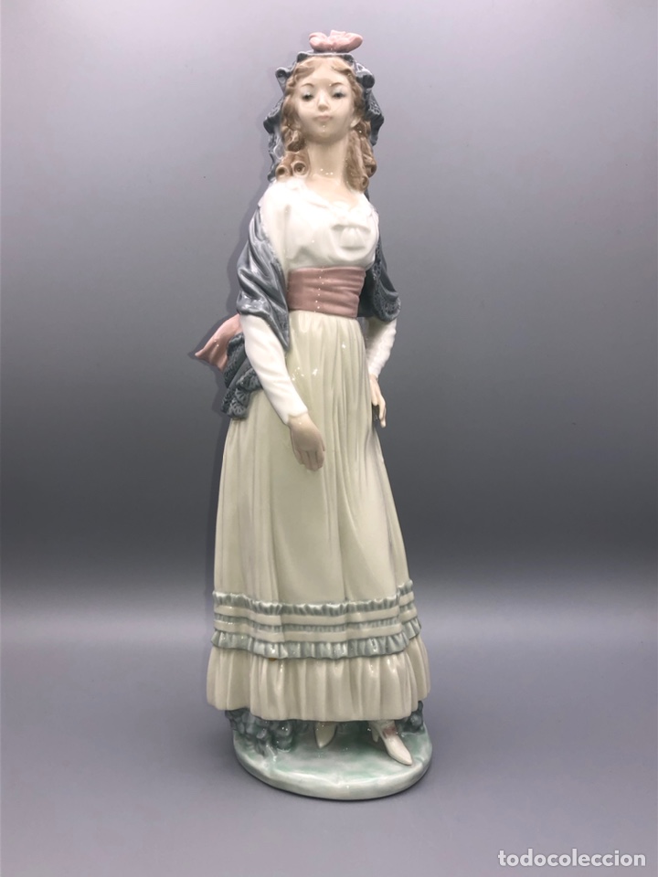 Antig&uuml;edades: REF: 01005125 &ldquo;DAMA GOYESCA&rdquo; LLADR&Oacute; - Foto 2
