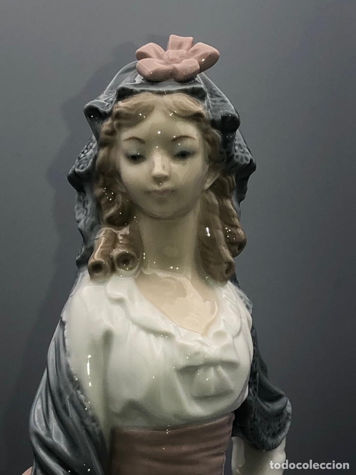 Antig&uuml;edades: REF: 01005125 &ldquo;DAMA GOYESCA&rdquo; LLADR&Oacute; - Foto 3