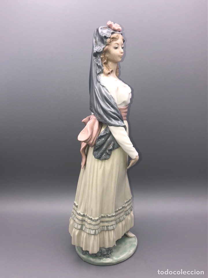 Antig&uuml;edades: REF: 01005125 &ldquo;DAMA GOYESCA&rdquo; LLADR&Oacute; - Foto 4