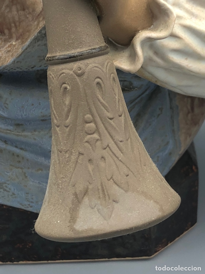 Antig&uuml;edades: REF: 01012107 &ldquo;BUSTO DONCELLA CON DULZAINA&rdquo; LLADR&Oacute; - Foto 5
