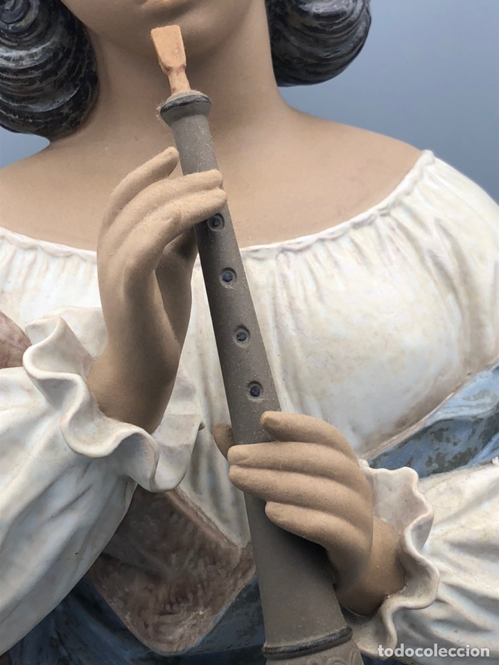 Antig&uuml;edades: REF: 01012107 &ldquo;BUSTO DONCELLA CON DULZAINA&rdquo; LLADR&Oacute; - Foto 6