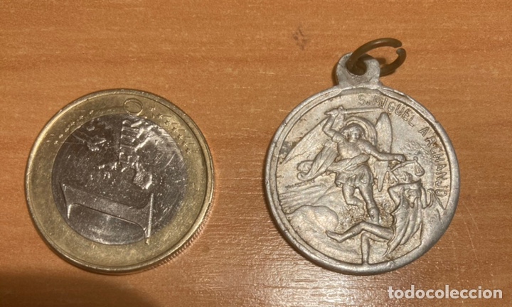 Antigüedades: Medalla Arcángel Gabriel y. Sagrado corazón de Jesús - Foto 1 - 242185285