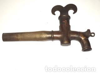Antig&uuml;edades: GRIFO EN BRONCE PARA TONEL - Foto 1
