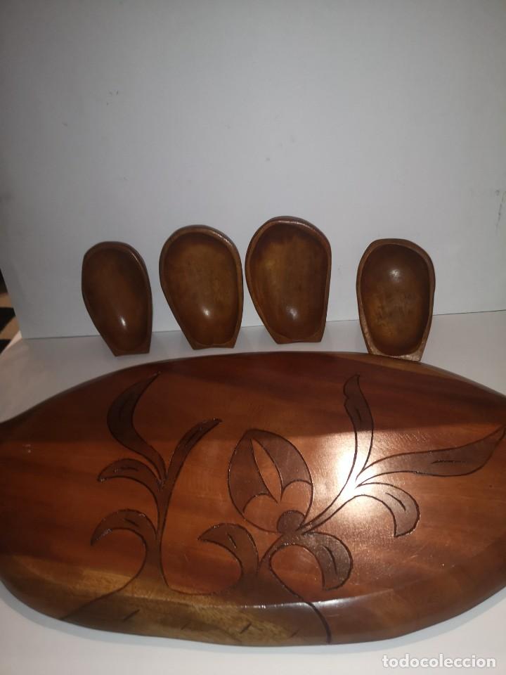 Antig&uuml;edades: Bandeja de madera tallada para aperitivo - Foto 3