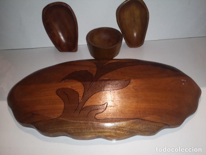 Antig&uuml;edades: Bandeja de madera tallada para aperitivo - Foto 3