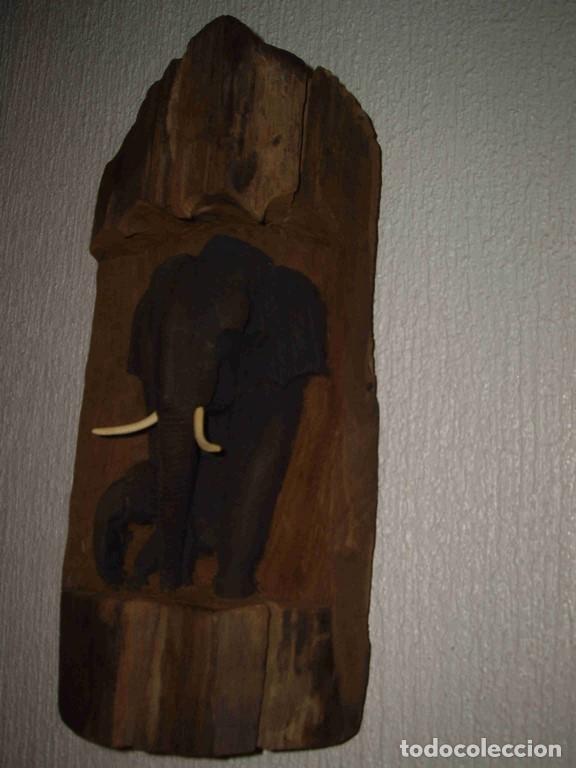 Antig&uuml;edades: PANEL MADERA 2 ELEFANTES PEQUE&Ntilde;O - Foto 3