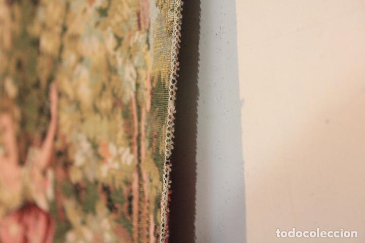Antig&uuml;edades: TAPIZ MUJER COLUMPIANDOSE &nbsp;&nbsp;&nbsp;&nbsp;&nbsp;&nbsp;&nbsp;&nbsp;&nbsp;&nbsp;&nbsp;&nbsp; - Foto 7