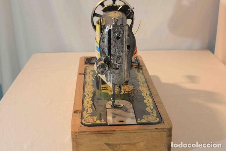 Antig&uuml;edades: MAQUINA COSER SOBREMESA - Foto 2