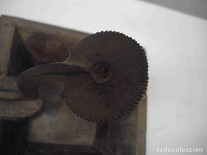 Antig&uuml;edades: PORTAVELAS MADERA HIERRO 26 - Foto 6