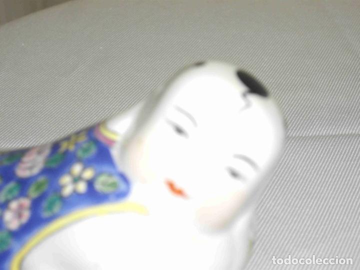 Antig&uuml;edades: MINI ALMOHADA PORCELANA BUDA AZUL - Foto 3