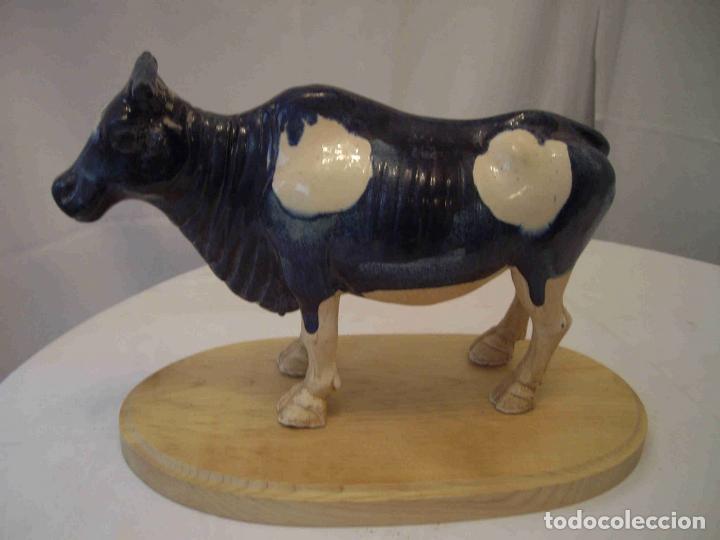 Antig&uuml;edades: FIGURA VACA AZUL - Foto 3