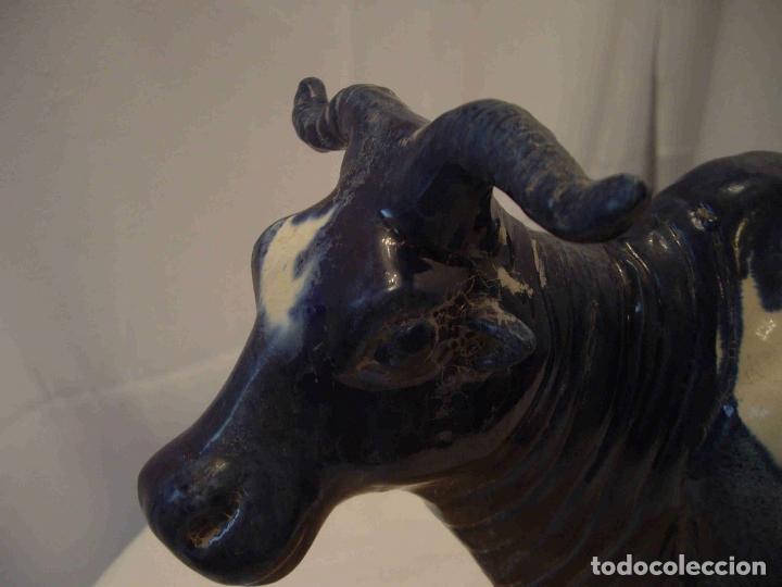 Antig&uuml;edades: FIGURA VACA AZUL - Foto 4