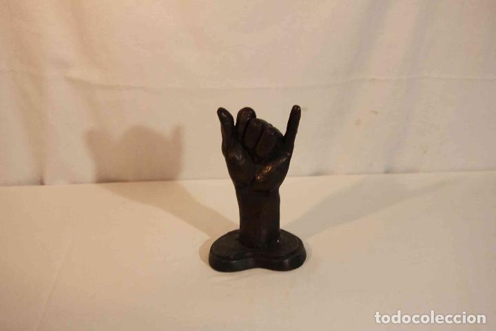 Antig&uuml;edades: MANO METAL SIGNO SURF &nbsp;&nbsp;&nbsp;&nbsp;&nbsp;&nbsp;&nbsp;&nbsp;&nbsp;&nbsp;&nbsp;&nbsp;&nbsp;&nbsp;&nbsp;&nbsp; - Foto 1