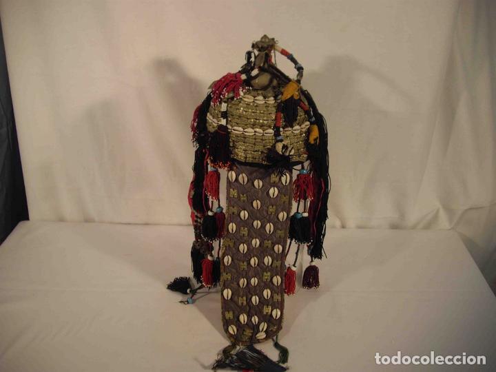 Antig&uuml;edades: GORRO ORIENTAL METAL Y CONCHAS - Foto 4