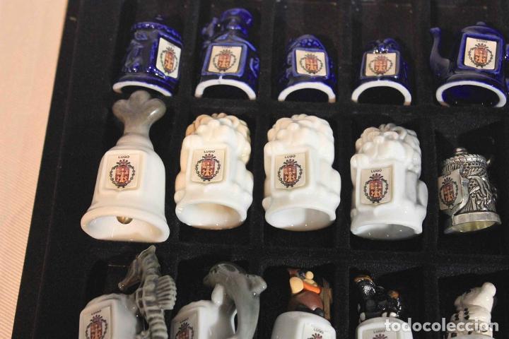 Antig&uuml;edades: SET 32 DEDALES PORCELANA - Foto 3