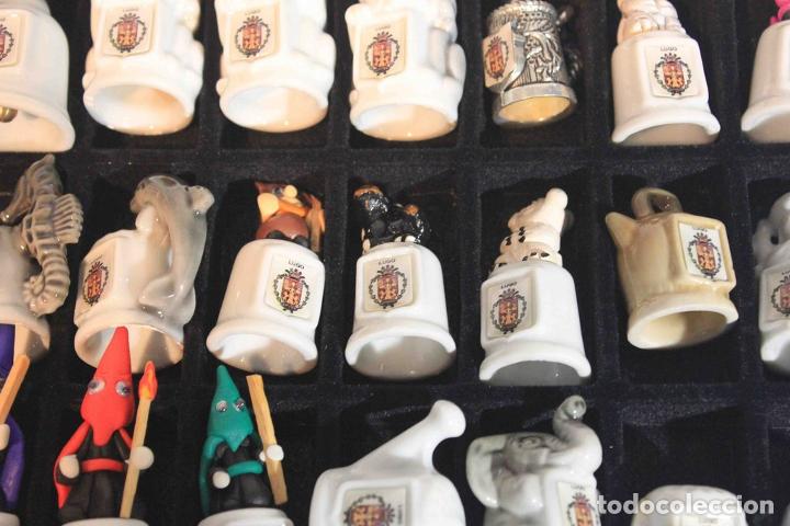Antig&uuml;edades: SET 32 DEDALES PORCELANA - Foto 4