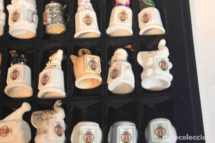 Antig&uuml;edades: SET 32 DEDALES PORCELANA - Foto 6